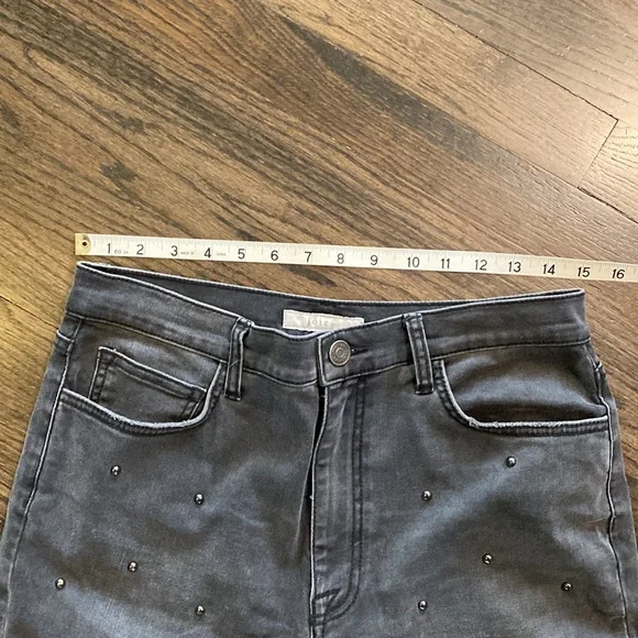 Joie Embellished Jeans Black 30 GUC - Picture 3 of 8